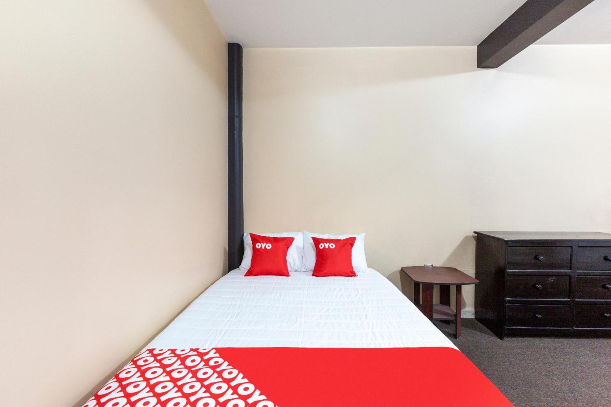 Oyo Hotel Emperador, Oaxaca Екстериор снимка
